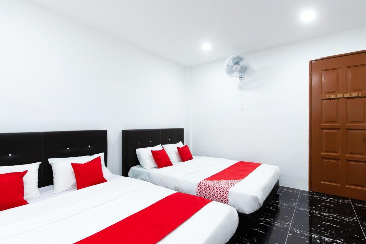 Oyo 44011 Weng Bee Guest House Kota Kinabalu Exterior photo
